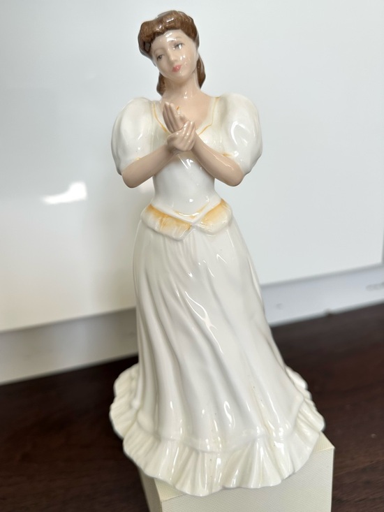 Royal Doulton Other - Royal Doulton “Maria” HN3381 Figurine 1993 Hand Painted Bone China England